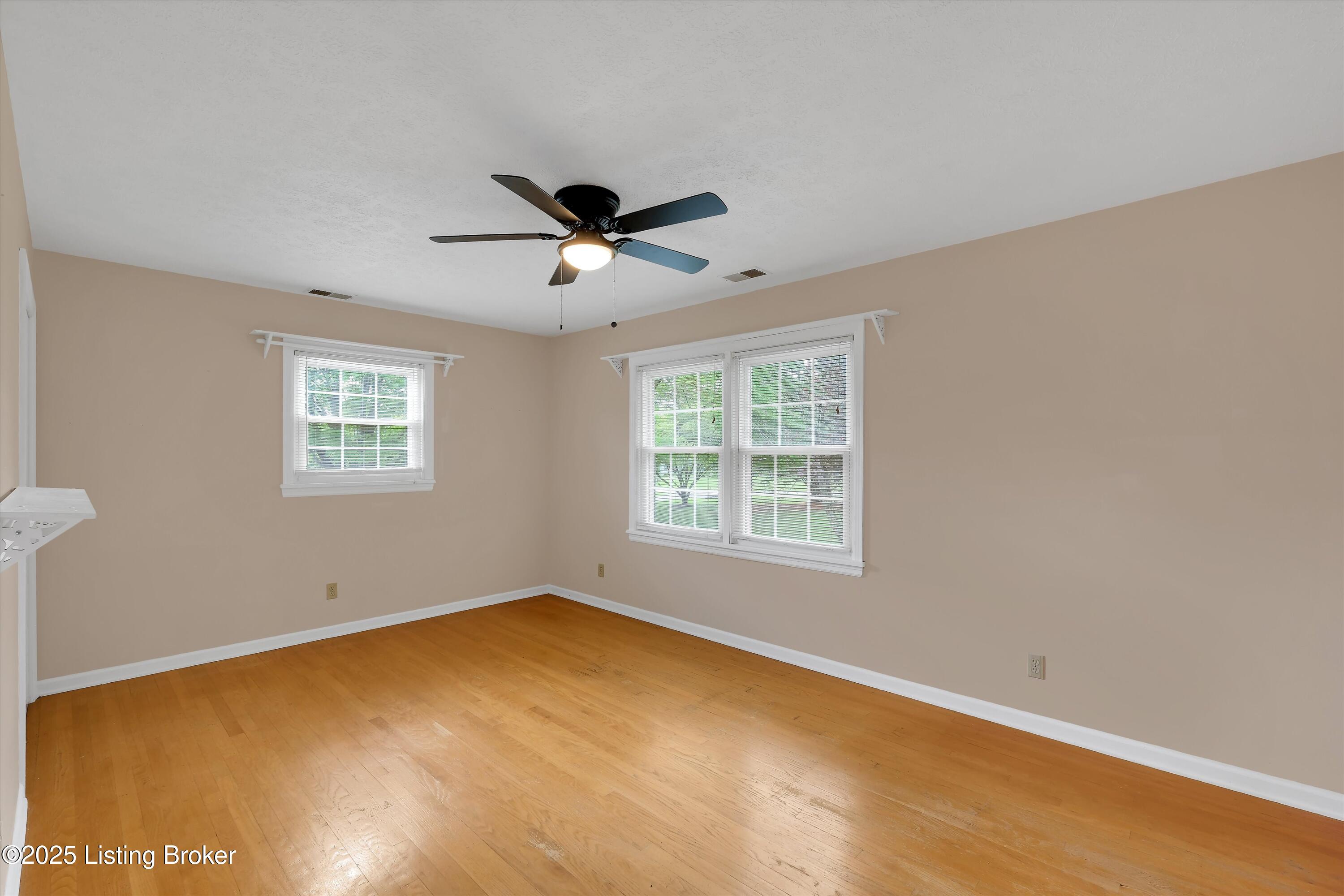 322 Riverview Dr, Mt Washington, Pennsylvania image 19