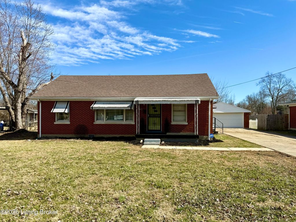 Photo of 5413 Bungalow Dr, Louisville, KY 40258 (MLS # 1710192)