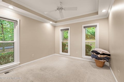 Tiny photo for 9109 Hi View Ln, Louisville, KY 40272 (MLS # 1728825)