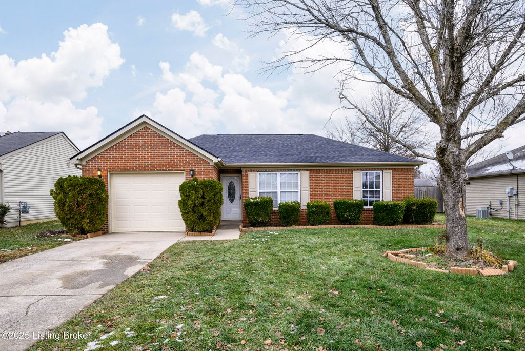 Photo of 4509 Shelvis Dr, Louisville, KY 40216 (MLS # 1705585)