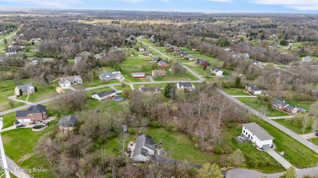 Photo of 3100 Colton Ct, Crestwood, KY 40014 (MLS # 1712972)