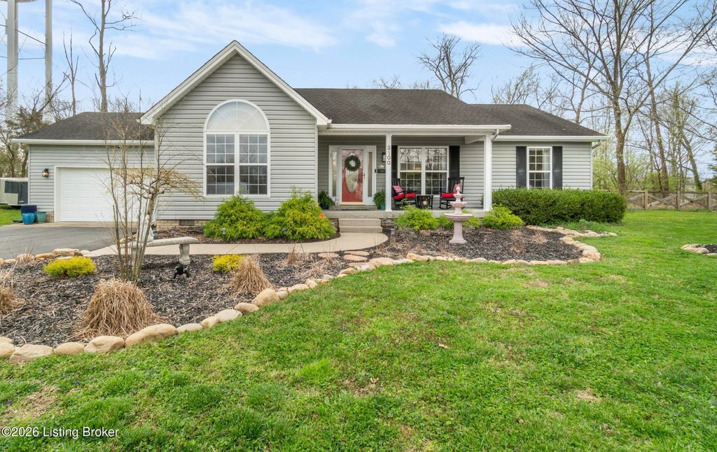 Photo of 3100 Colton Ct, Crestwood, KY 40014 (MLS # 1712972)