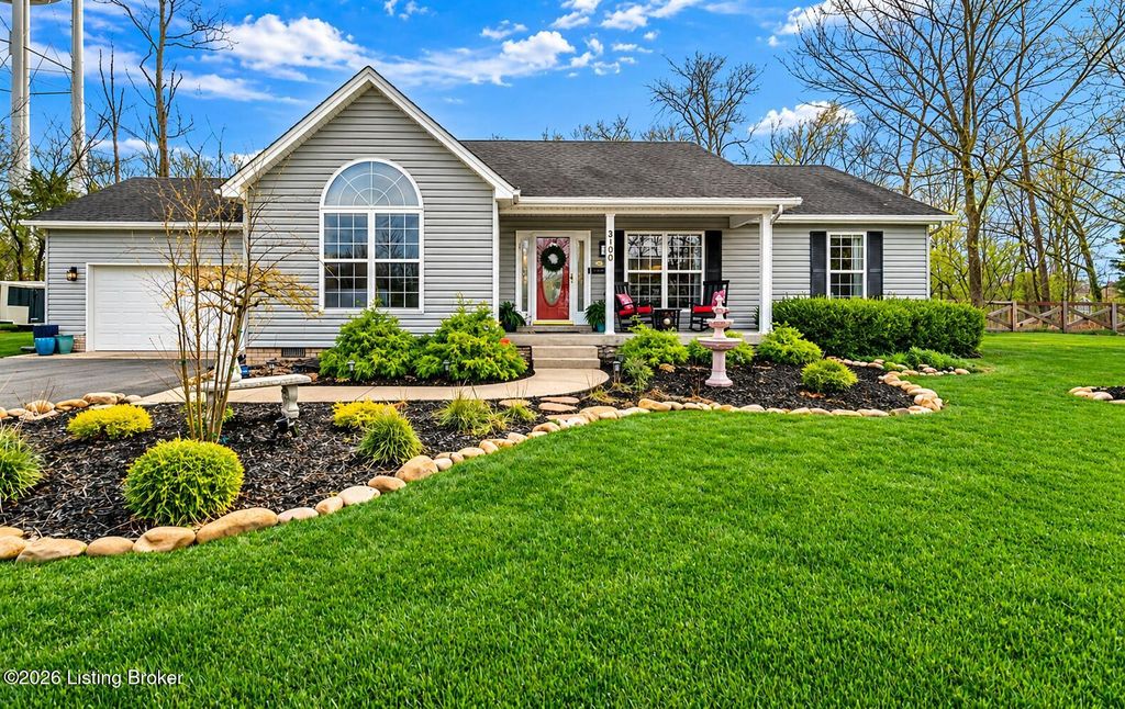 Photo of 3100 Colton Ct, Crestwood, KY 40014 (MLS # 1712972)