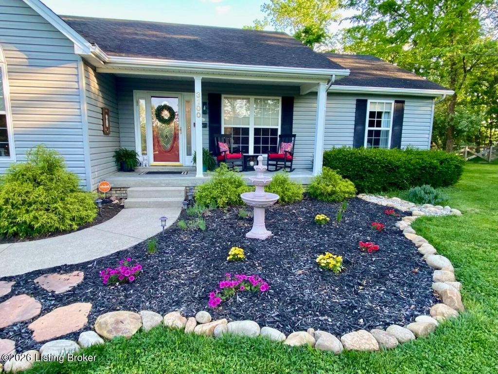 Photo of 3100 Colton Ct, Crestwood, KY 40014 (MLS # 1712972)