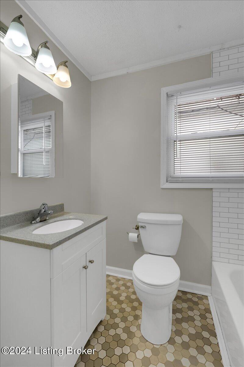 621 S 41st St, Louisville, Pennsylvania image 26