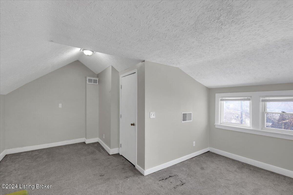 621 S 41st St, Louisville, Pennsylvania image 36