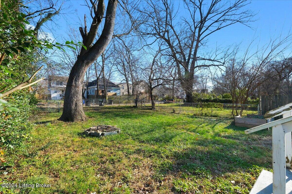 621 S 41st St, Louisville, Pennsylvania image 42