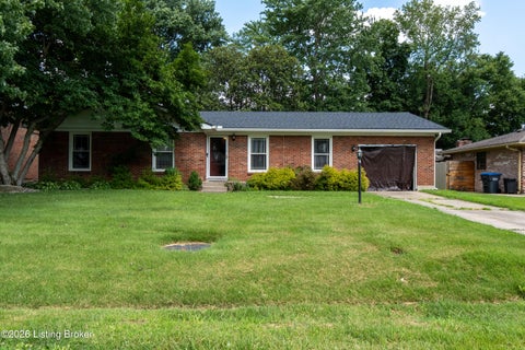 Homes For Sale - 7909 Nottoway Cir<br/> Louisville, KY 40214