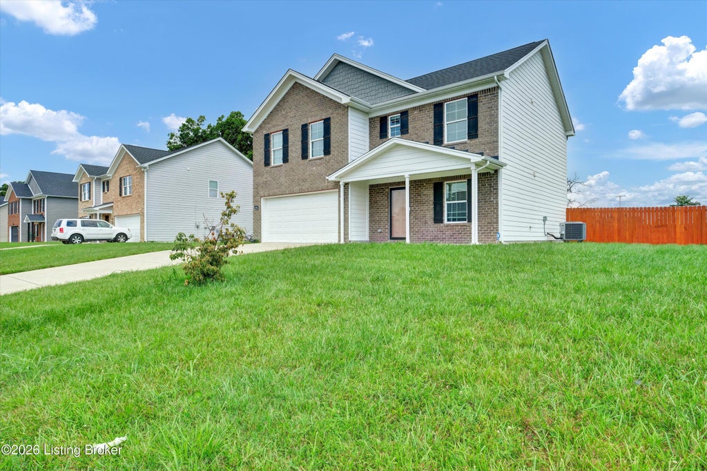 Photo of 1061 Shady Brook Ln, Louisville, KY 40229 (MLS # 1728283)