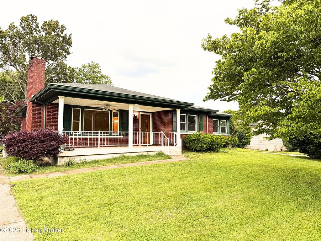 Photo of 3607 Brendenwood Rd, Louisville, KY 40272 (MLS # 1717848)