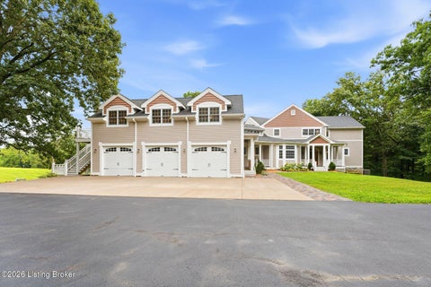 Photo of 1500 Bluegrass Pkwy, La Grange, KY 40031 (MLS # 1729713)