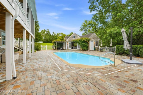 Tiny photo for 1500 Bluegrass Pkwy, La Grange, KY 40031 (MLS # 1729713)