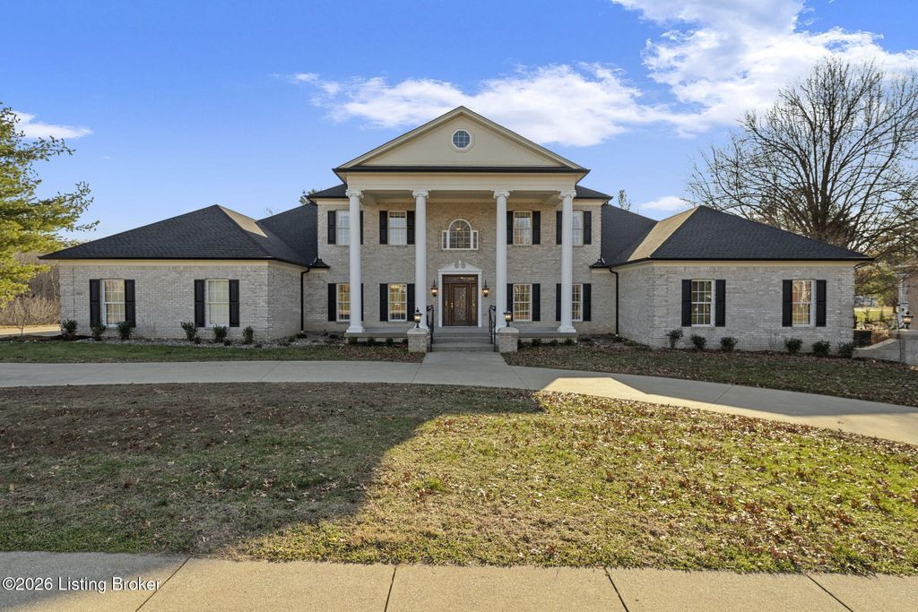 Photo of 803 Foxfire Rd, Elizabethtown, KY 42701 (MLS # 1707474)