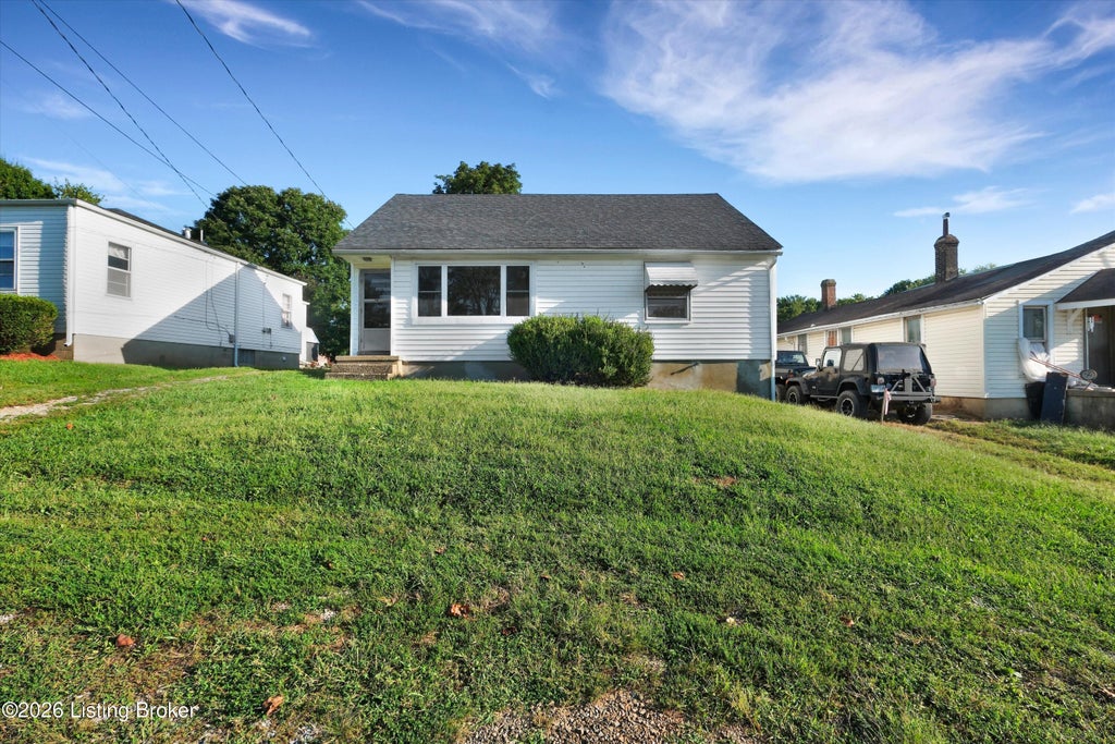 Photo of 24 W College St, New Castle, KY 40050 (MLS # 1729121)