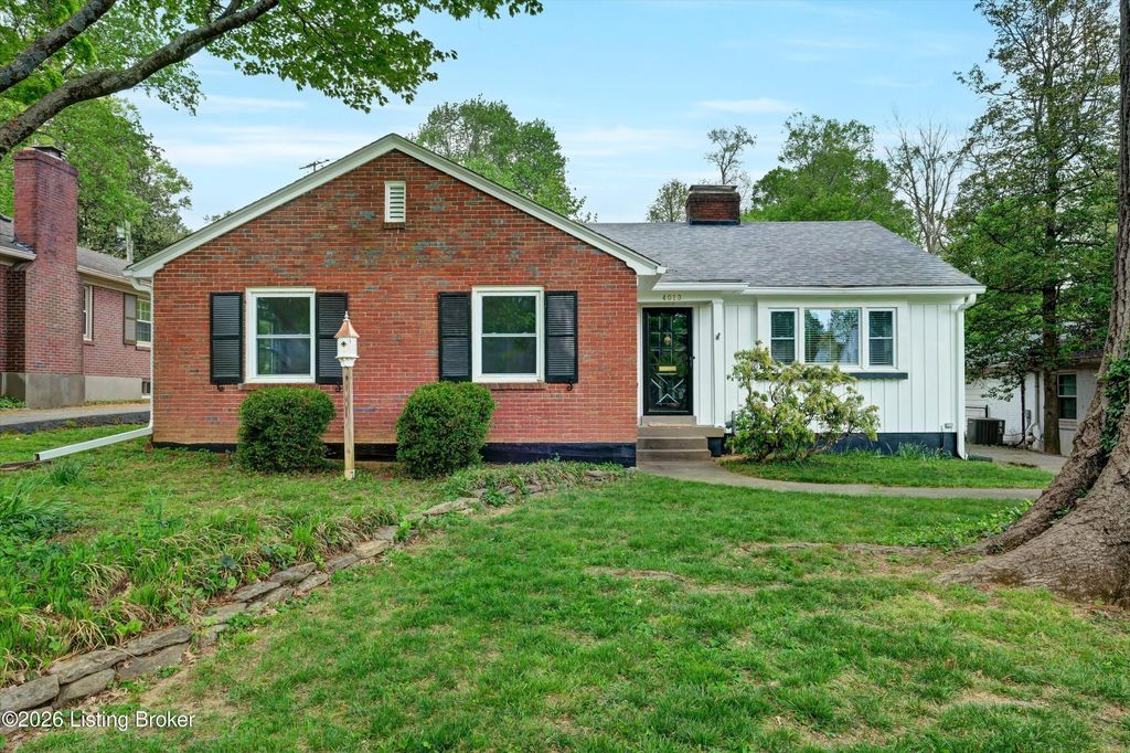 Photo of 4013 Leland Rd, Louisville, KY 40207 (MLS # 1714624)