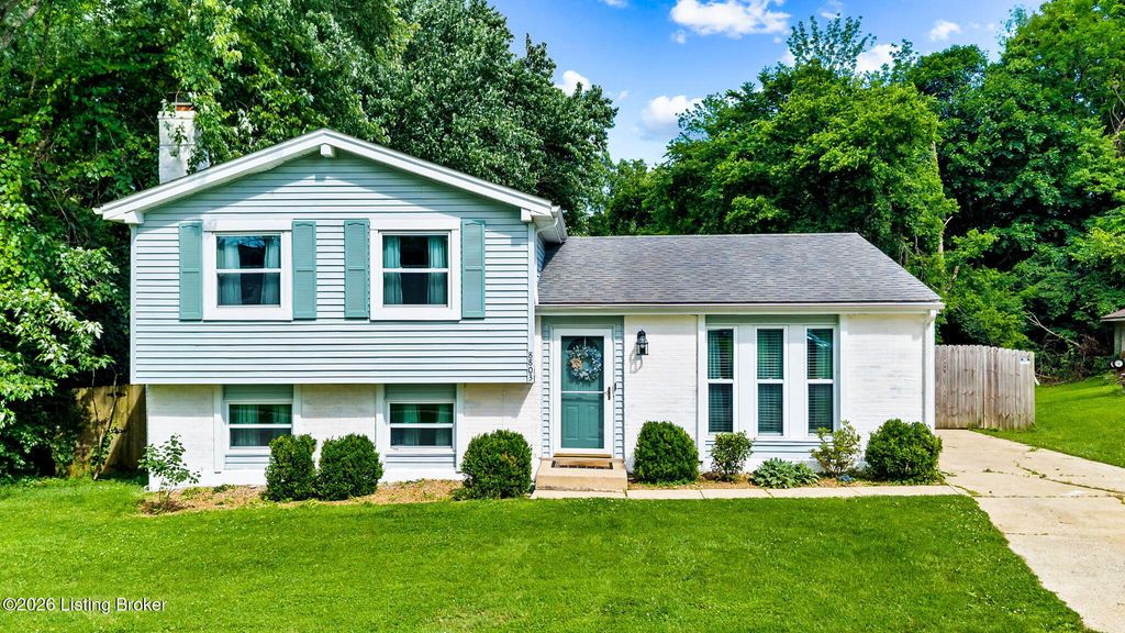 Photo of 8803 William Penn Way, Louisville, KY 40228 (MLS # 1718930)