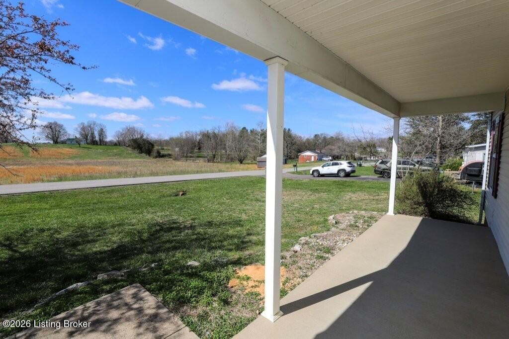 Photo of 414 S Mill St, Vine Grove, KY 40175 (MLS # 1712342)
