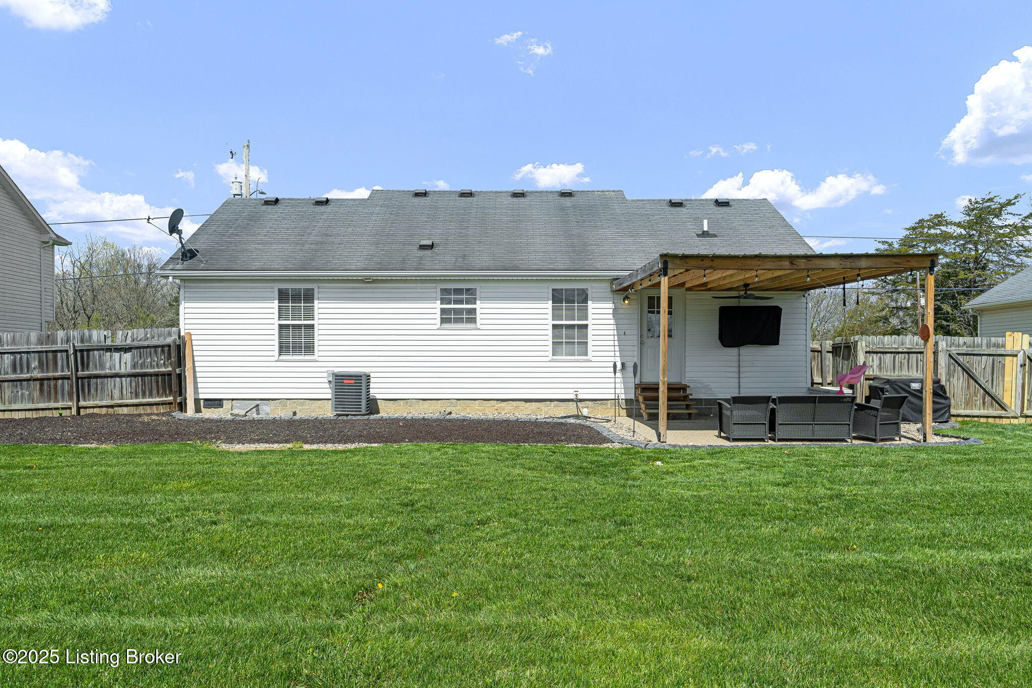 448 Hensley Rd, Shepherdsville, Kentucky image 28