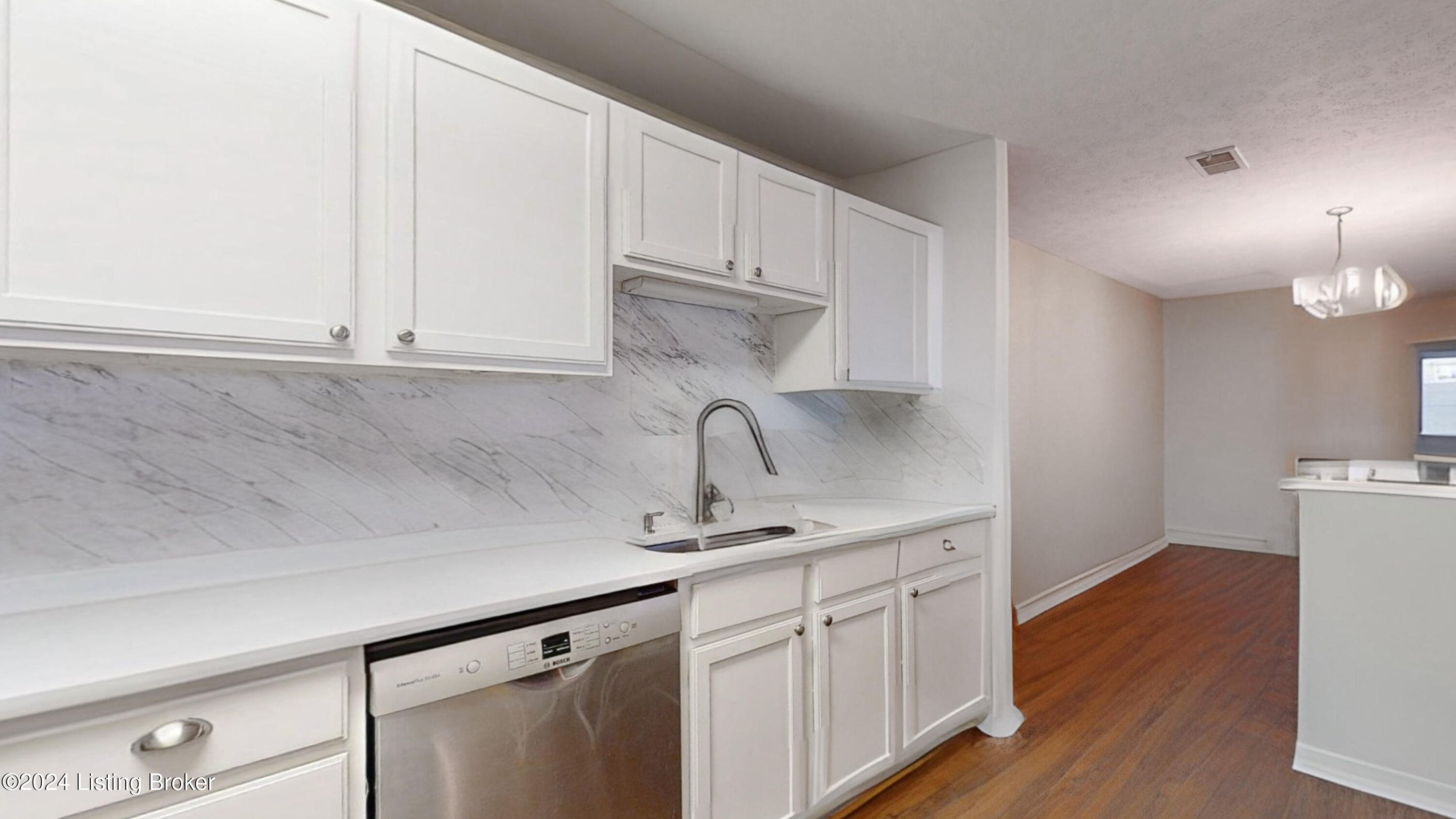 1301 Swan Pointe Blvd #102, Louisville, Kentucky image 3