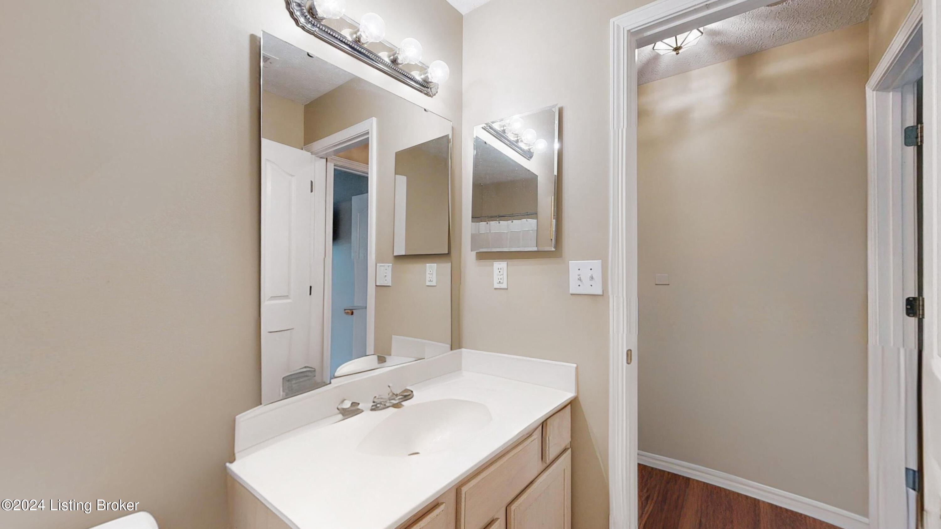 1301 Swan Pointe Blvd #102, Louisville, Kentucky image 12