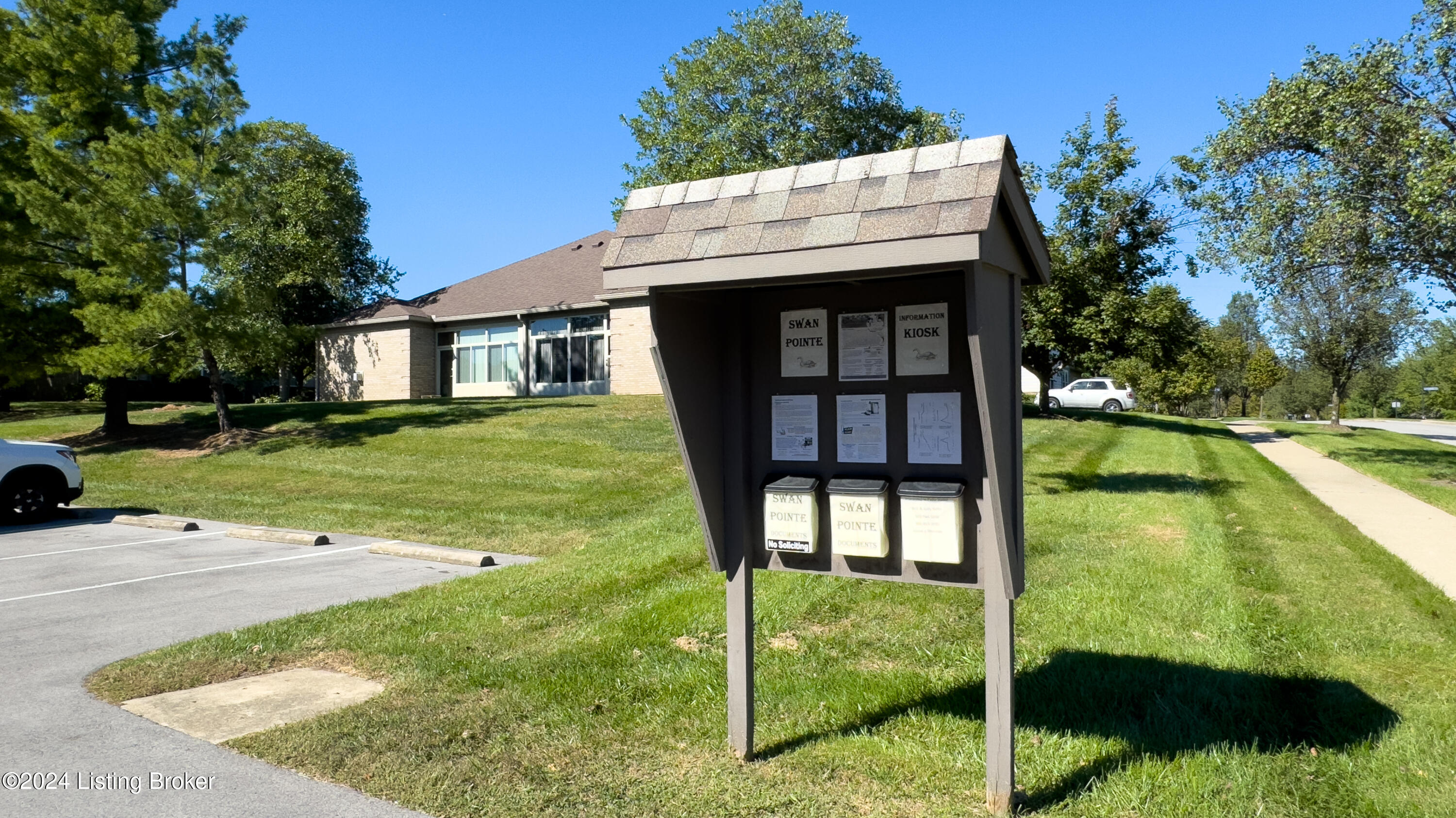 1301 Swan Pointe Blvd #102, Louisville, Kentucky image 18