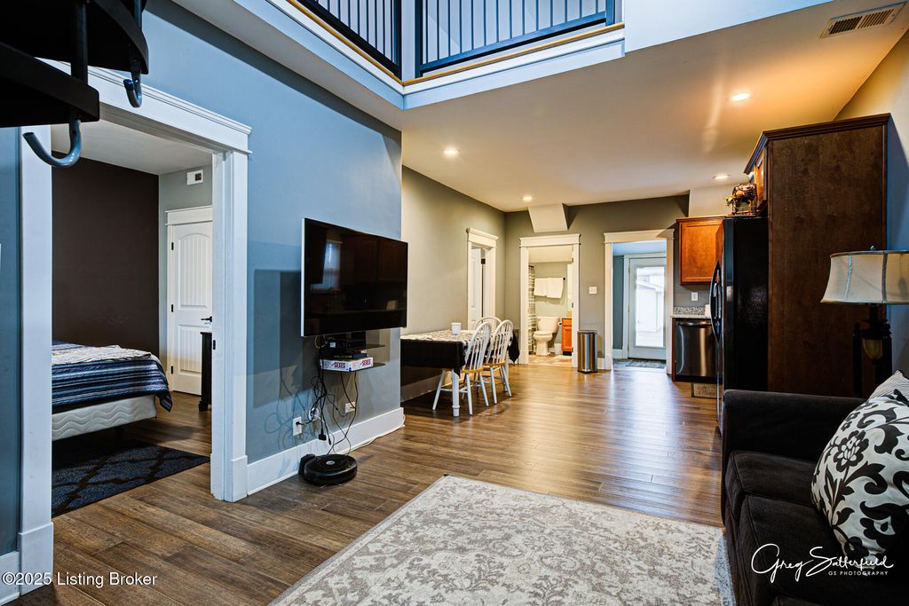 Photo of 905 Central Ave, Louisville, KY 40208 (MLS # 1714960)