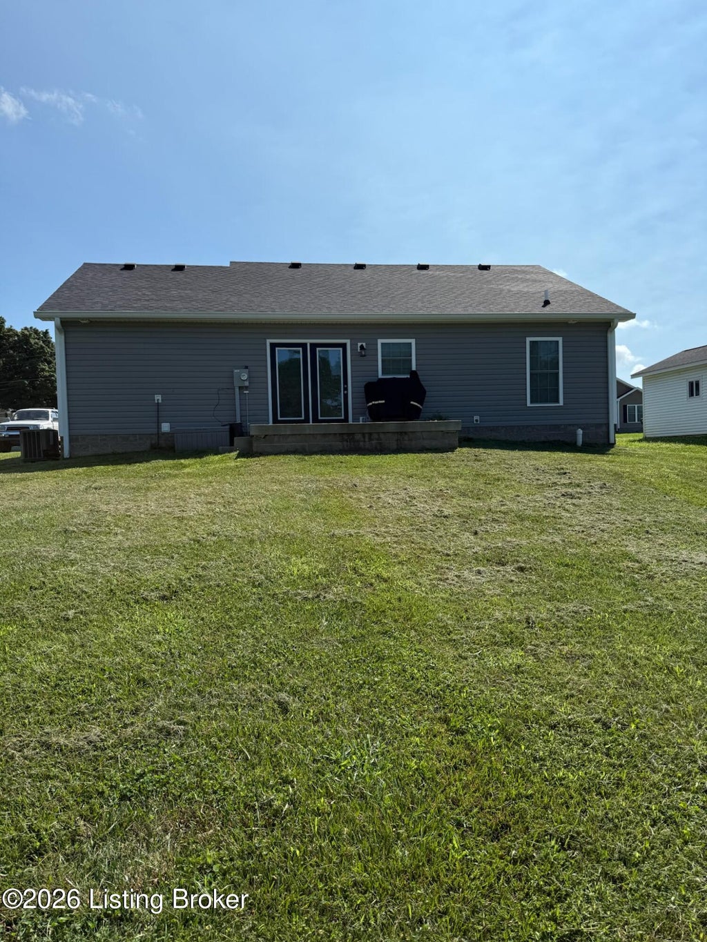 Photo of 22 Temple Dr, Springfield, KY 40069 (MLS # 1723718)