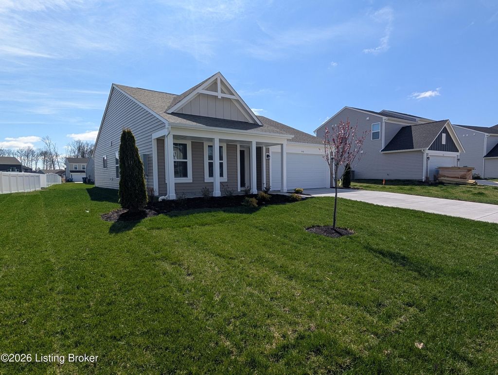 Photo of 548 Mud Hen Dr, Shepherdsville, KY 40165 (MLS # 1712847)