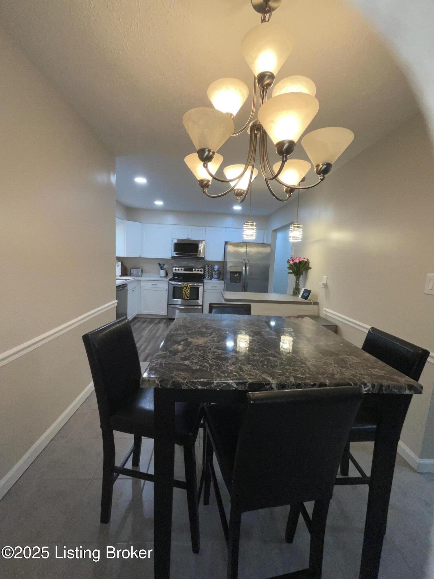 6400 By Way Ln, Louisville, Kentucky image 31