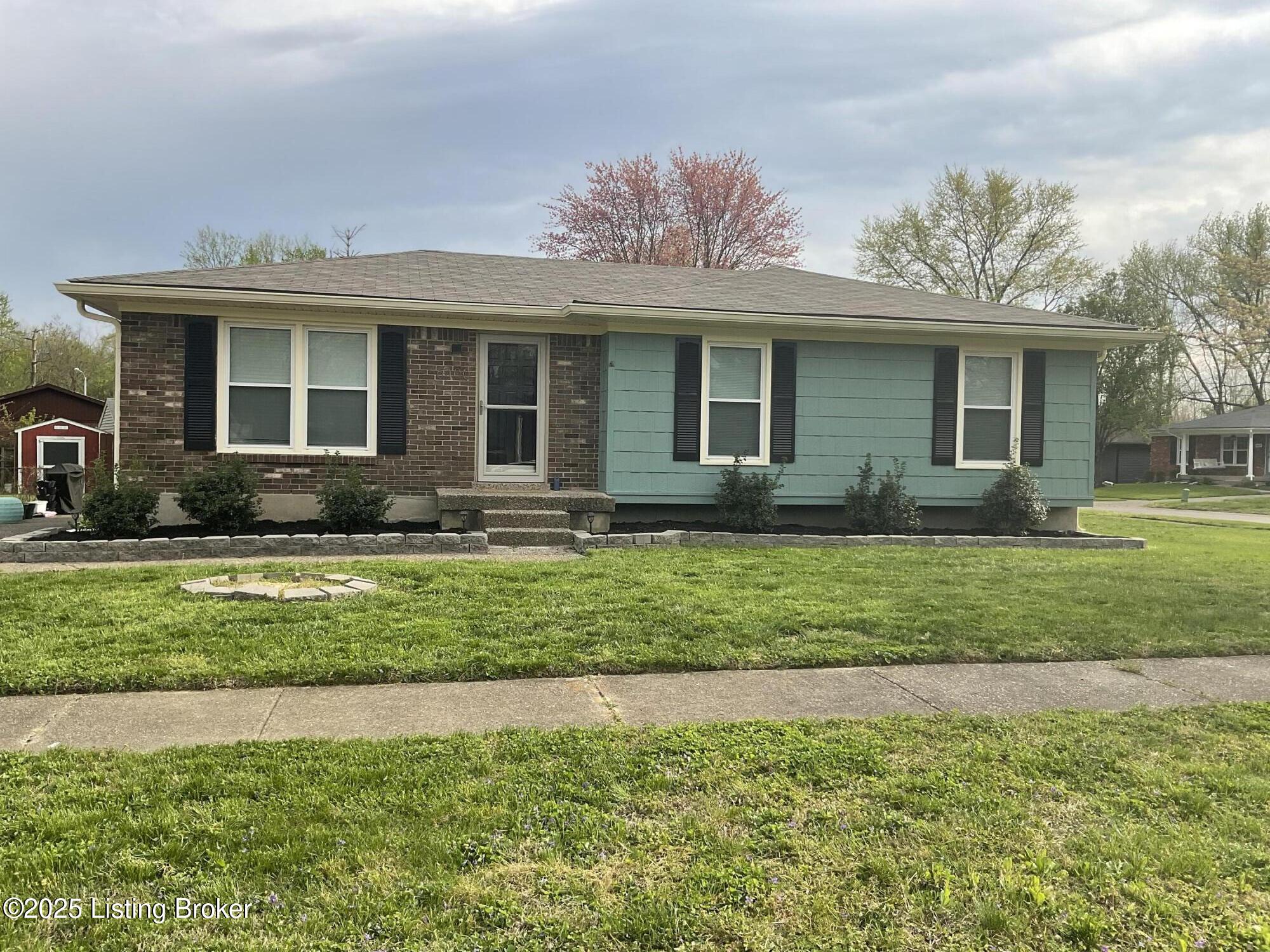 6400 By Way Ln, Louisville, Kentucky image 1