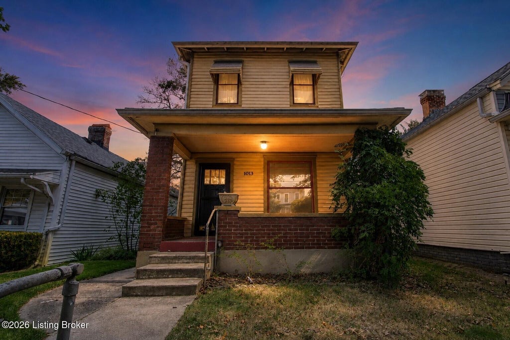 Photo of 1013 Ash St, Louisville, KY 40217 (MLS # 1728442)