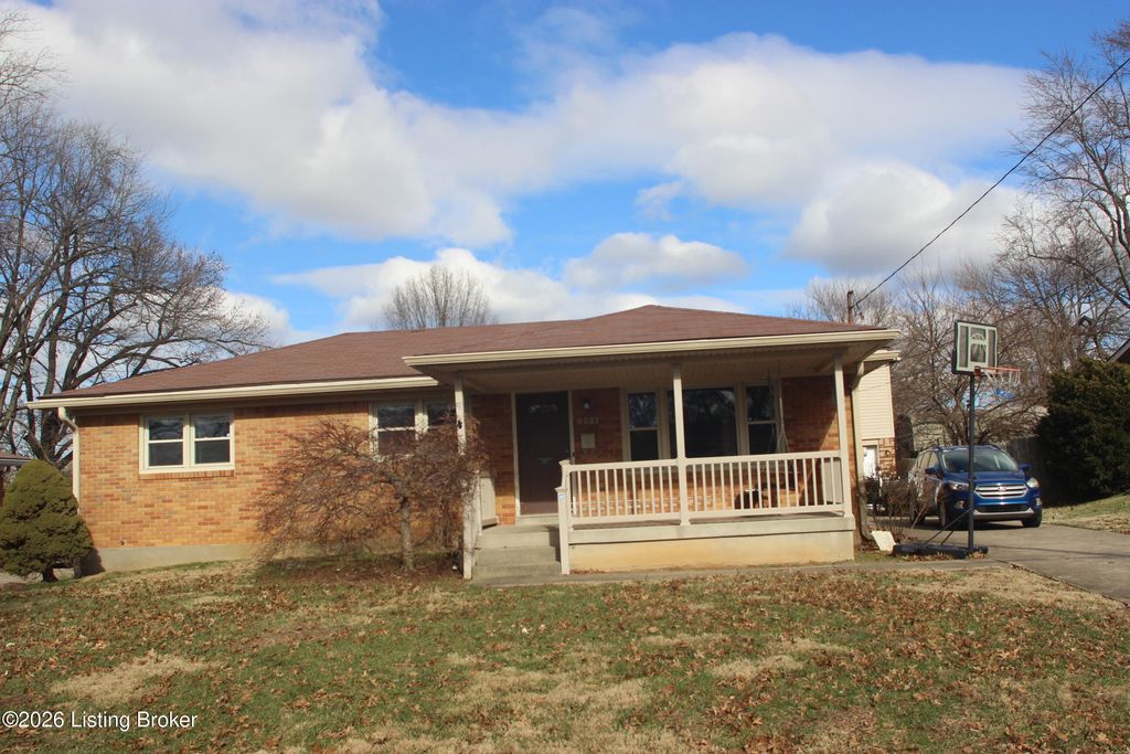 Photo of 6021 Princess Way, Louisville, KY 40219 (MLS # 1707176)