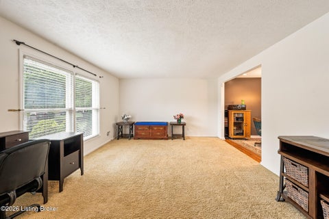 Tiny photo for 9206 Auburn Ave, Jeffersontown, KY 40299 (MLS # 1728955)