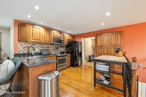 Tiny photo for 9206 Auburn Ave, Jeffersontown, KY 40299 (MLS # 1728955)