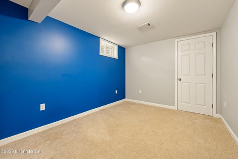 Tiny photo for 9206 Auburn Ave, Jeffersontown, KY 40299 (MLS # 1728955)