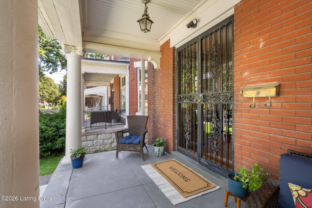 Photo of 2020 Bonnycastle Ave, Louisville, KY 40205 (MLS # 1721509)