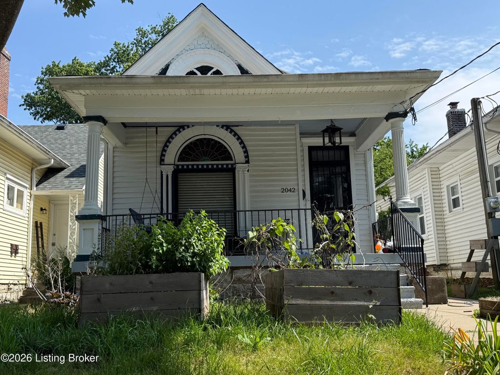 Photo of 2042 Midland Ave, Louisville, KY 40204 (MLS # 1717010)