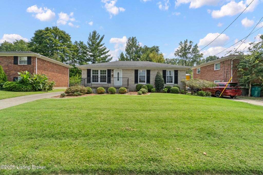 Photo of 7534 Pimlico Dr, Louisville, KY 40214 (MLS # 1731389)