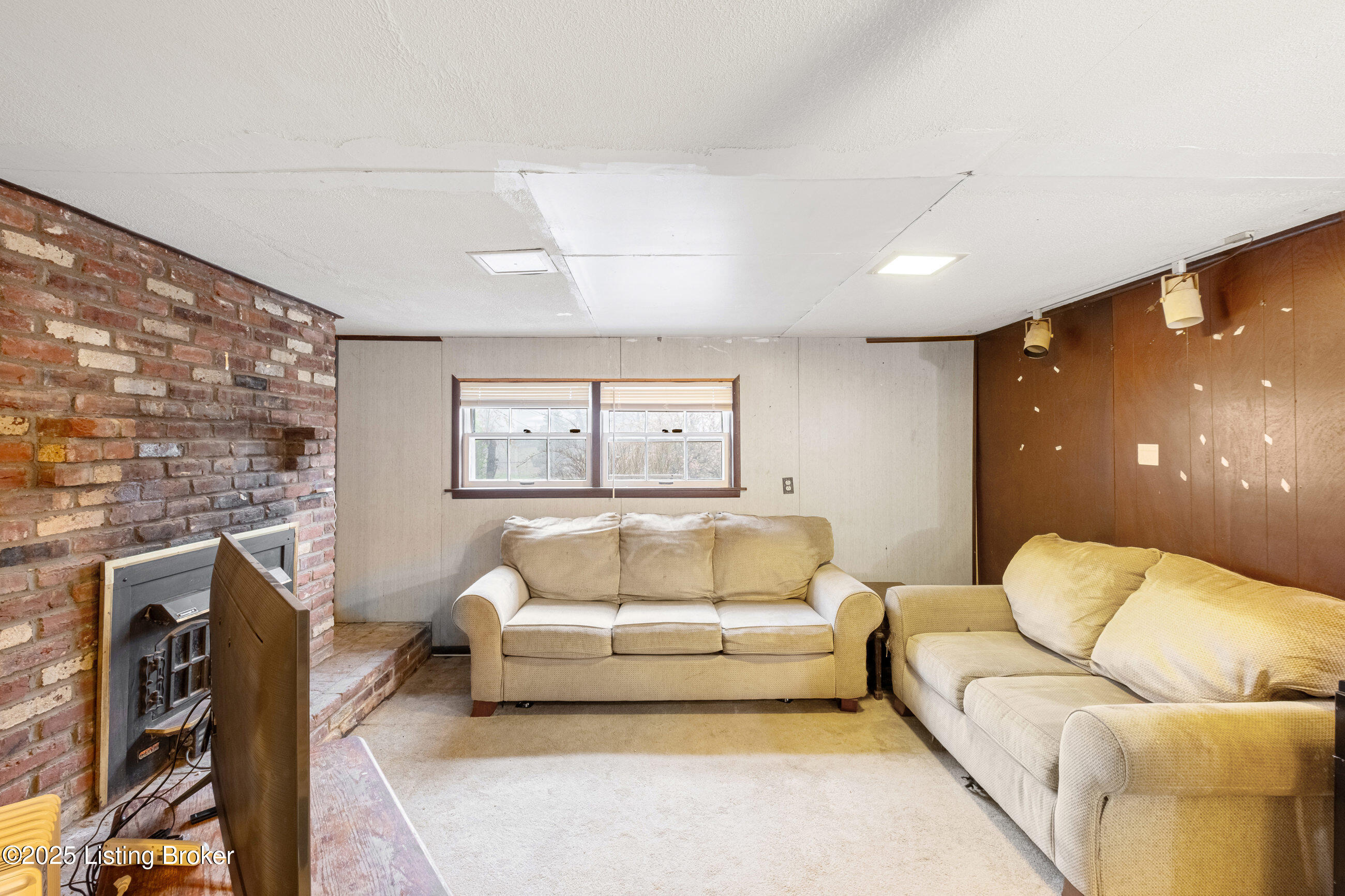 8221 St Anthony Church Rd, Louisville, Pennsylvania image 12