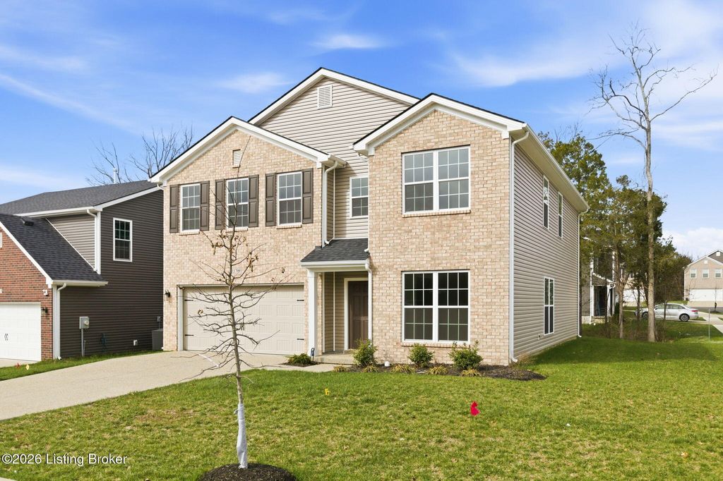 Photo of 11700 Parkview Pt, Louisville, KY 40229 (MLS # 1711641)