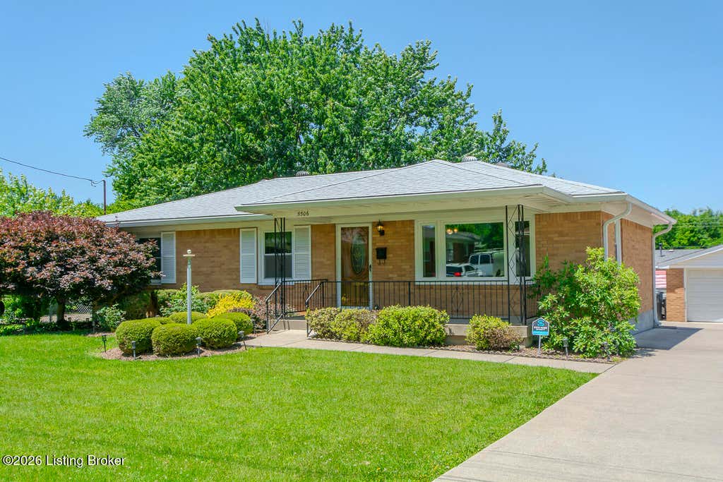 Photo of 5506 Sterling Dr, Louisville, KY 40216 (MLS # 1719429)