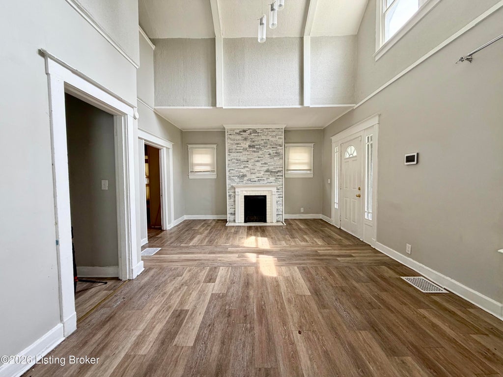 Photo of 1456 Beech St, Louisville, KY 40211 (MLS # 1723697)