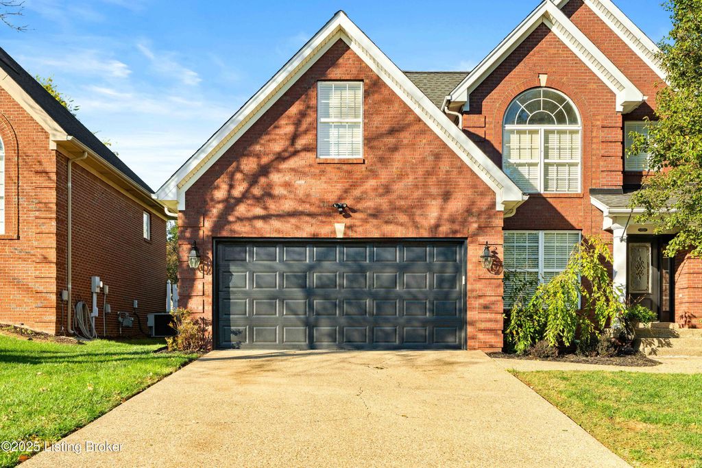 Photo of 1220 Williams Ridge Rd, Louisville, KY 40243 (MLS # 1701555)