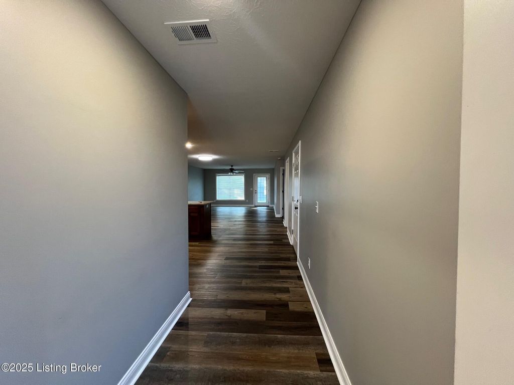 Photo of 131 Avondale Dr, Bardstown, KY 40004 (MLS # 1700587)