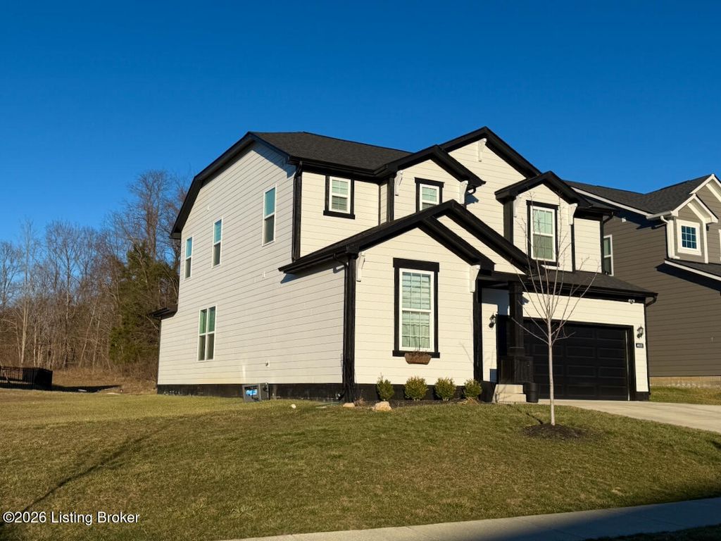 Photo of 4633 Golden Eagle Drive Dr, Louisville, KY 40245 (MLS # 1714835)
