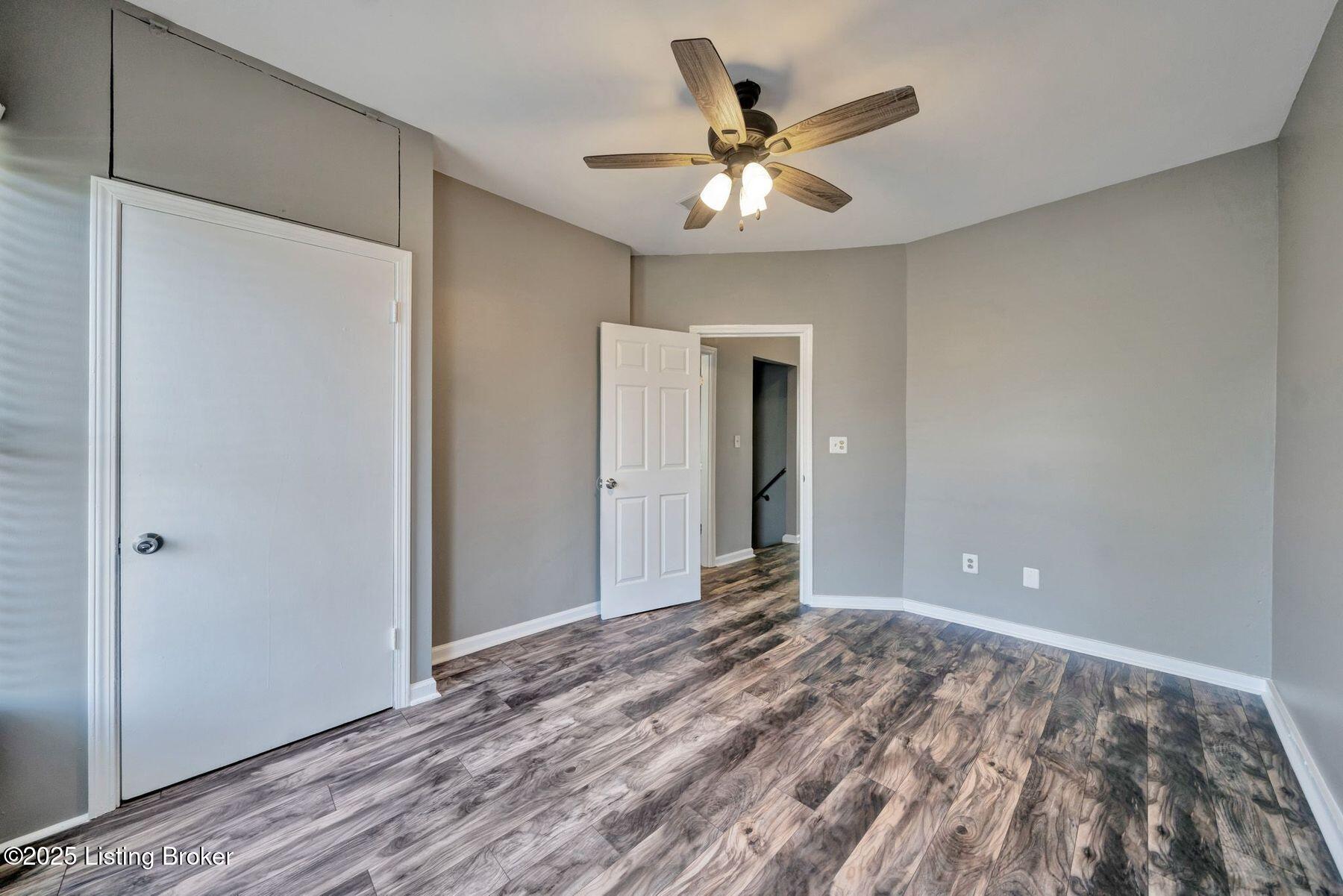 208 W Collins Ct, Louisville, Kentucky image 36