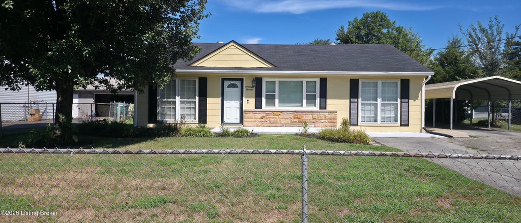 Photo of 6913 Watson Ln, Louisville, KY 40272 (MLS # 1729124)