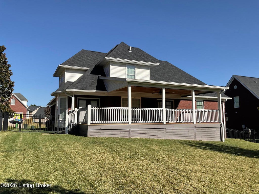 Photo of 13912 Lake Bend Ct, Louisville, KY 40299 (MLS # 1731408)