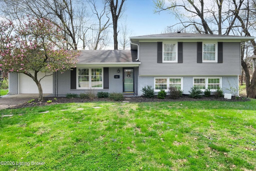 Photo of 8501 Turnside Dr, Louisville, KY 40242 (MLS # 1713014)