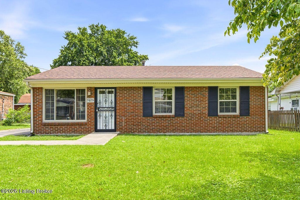 Photo of 7605 Blue Wing Dr, Louisville, KY 40258 (MLS # 1717174)